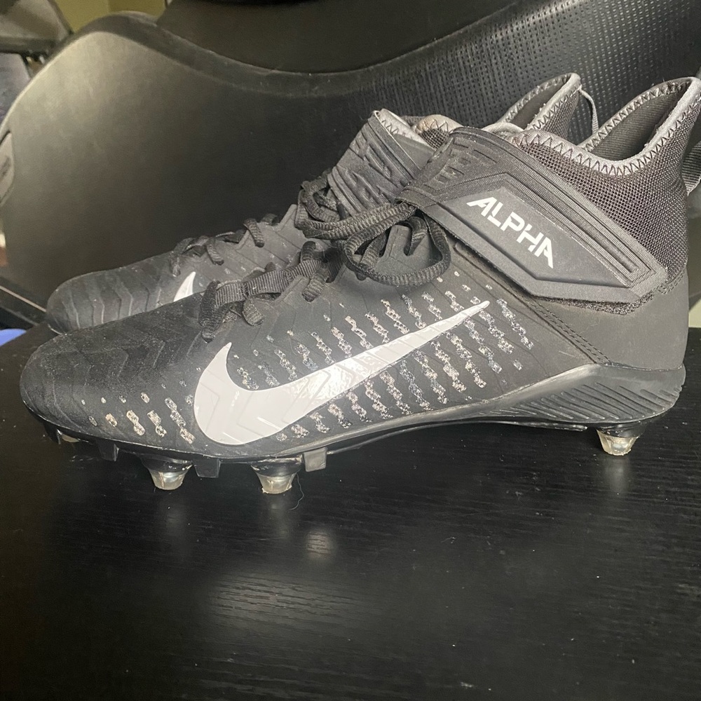 Nike Alpha Menace Pro 2 D Men's Cleats